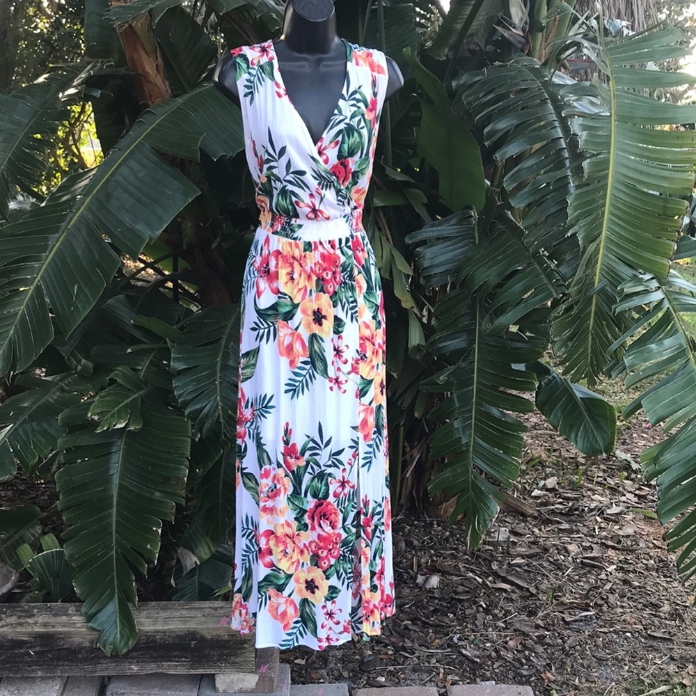 New York and Company gauze maxi dress